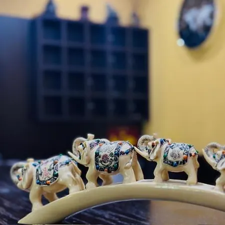 Отель Berito Момчилград